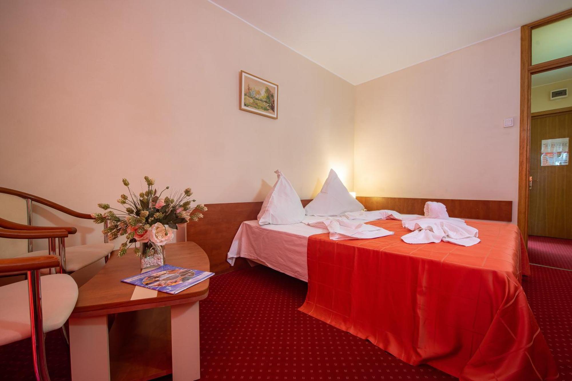 נפטון Hotel Doina מראה חיצוני תמונה